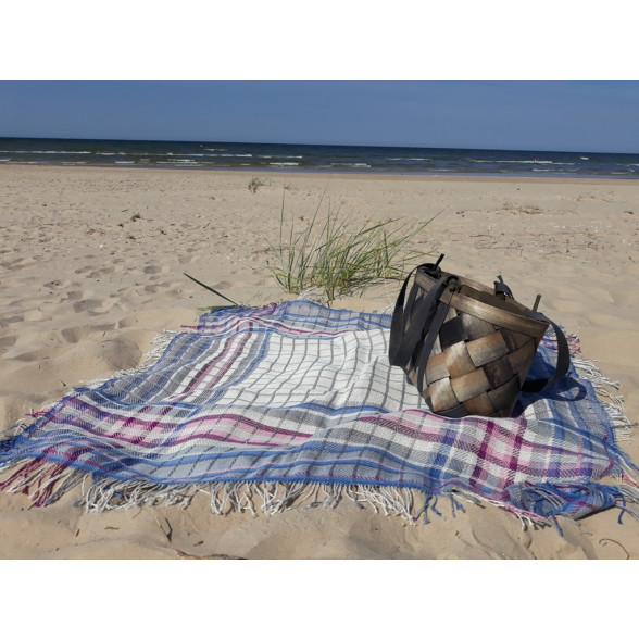Lina lakats Pikniks pie jūras